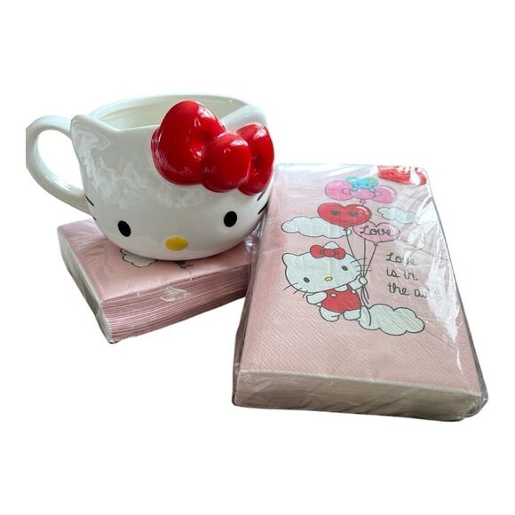 NEW Hello Kitty Face Figural 20oz. Ceramic Mug w/2pack of 32 Guest Towel /Napkin